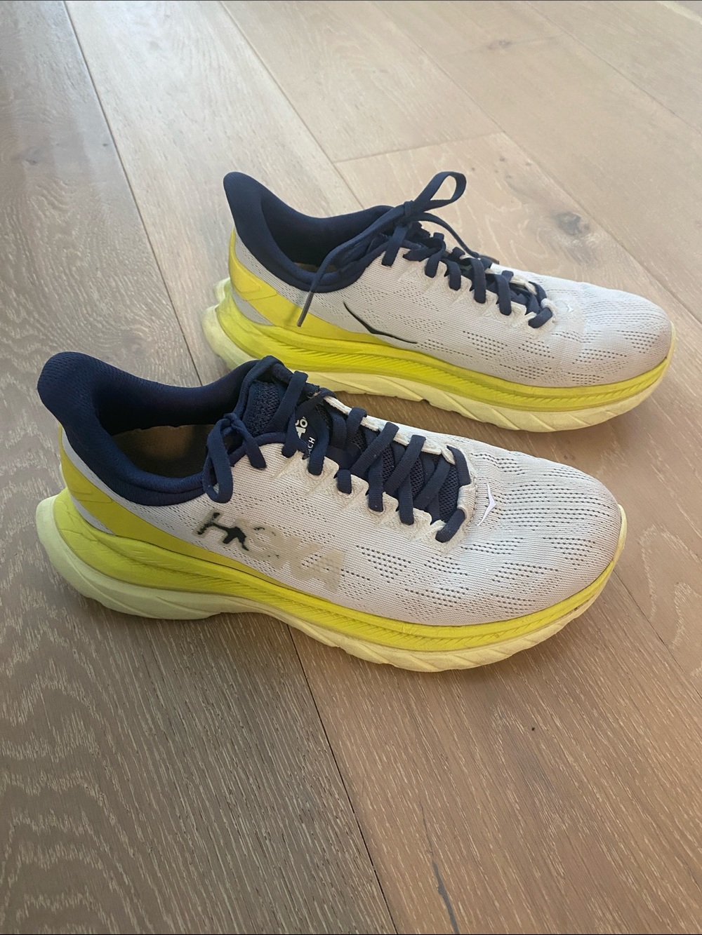 Women’s Hoka One Mach Running Shoes